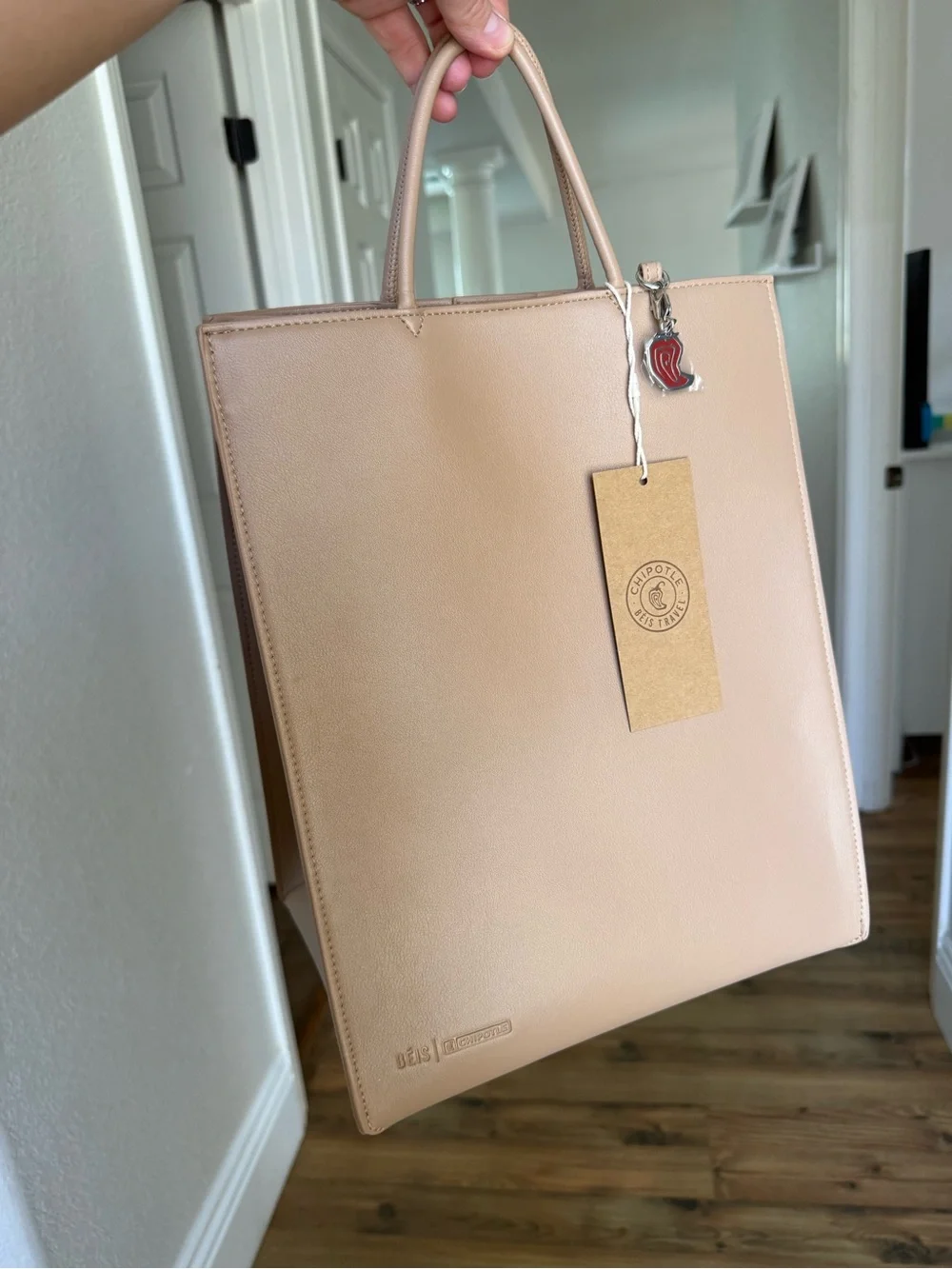 BÉIS x Chipotle The To Go Bag 
in Kraft Brown NWT - Picture 6 of 8